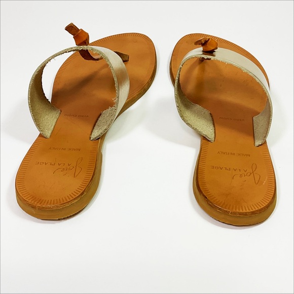 Joie Nice Gold Tone Leather Thong Sandal - Picture 6 of 9